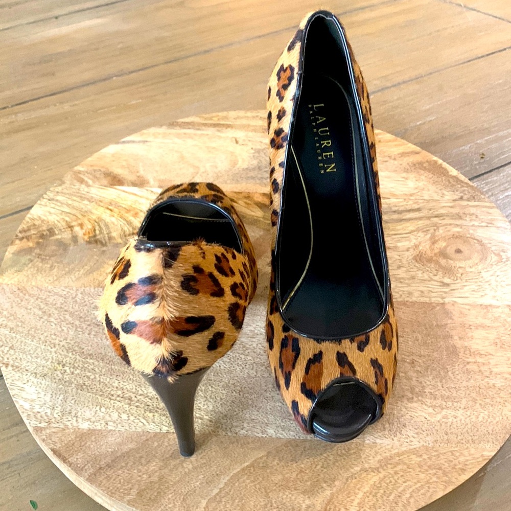 Peep toe stiletto